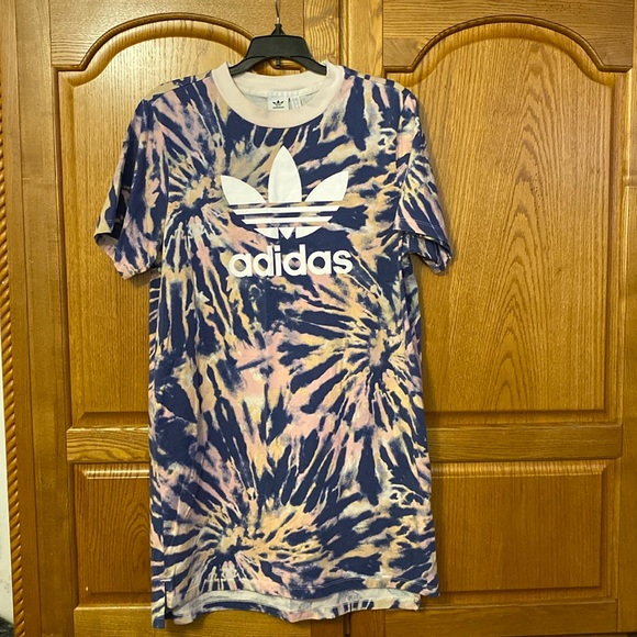 🍰TRADED🍰ADIDAS T-shirt dress - Picture 3 of 16